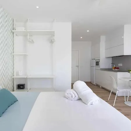 Sunnyland Paraiso Sur 아데제